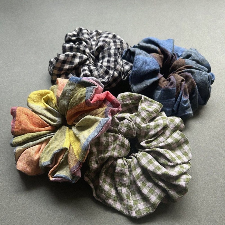 Lifestyle HUNTER JONES | Large Handmade Linen Scrunchie By Hunter Jones